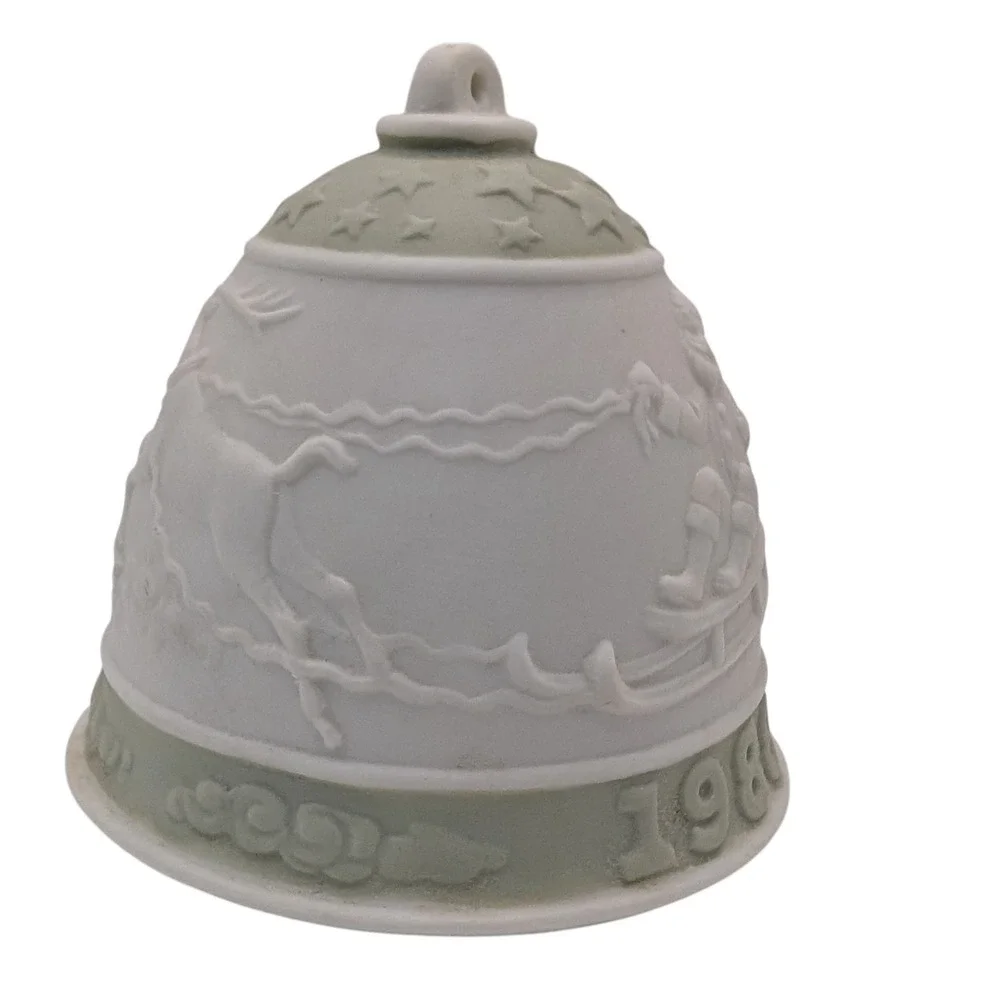 Vintage Lladro Christmas Bell Ornament 1988 Green Santas‎ Sleigh Porcelain Spain